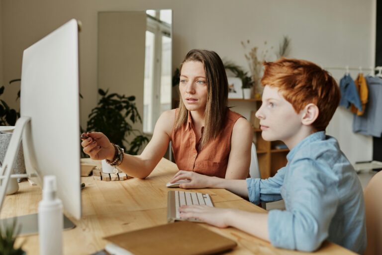 Parenting During Startup Life: A Guide to Succeeding in Both Domains